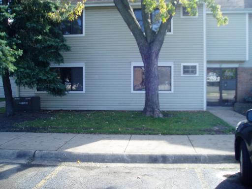 3300 Bayside Dr. #1, Palatine, IL 60067