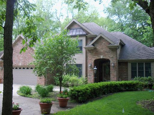 1680 Waterford Dr., Bourbonnais, IL 60914