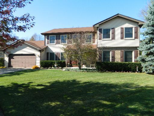3530 Cranshire Ct., Hoffman Estates, IL 60067
