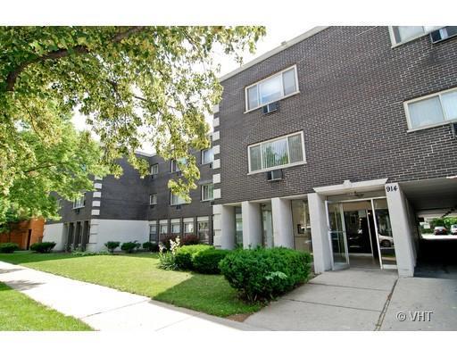 914 N Austin Blvd. #B8, Oak Park, IL 60302