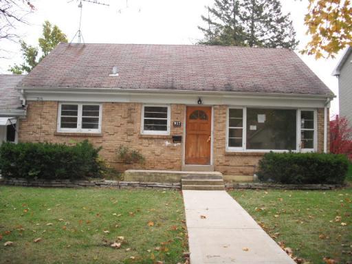 917 Duncan Ave., Elgin, IL 60120