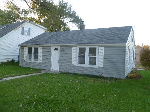 2442 Burbank St., Joliet, IL 60435