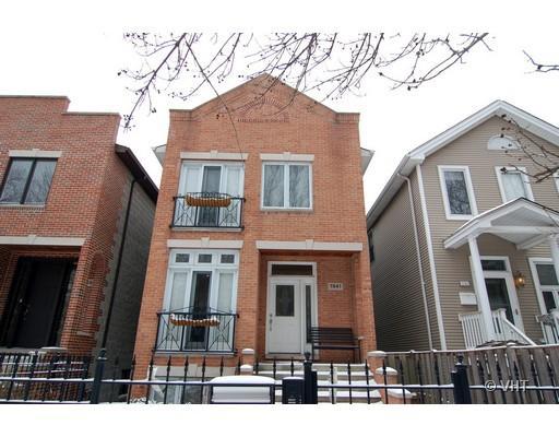 1941 W Melrose St., Chicago, IL 60657