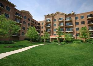 5100 W 96 St. #430, Oak Lawn, IL 60453
