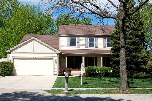 1160 Honeysuckle Dr., Wheeling, IL 60090