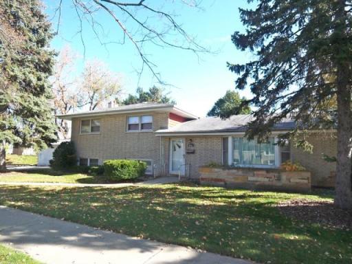 8951 Maryland St., Niles, IL 60714