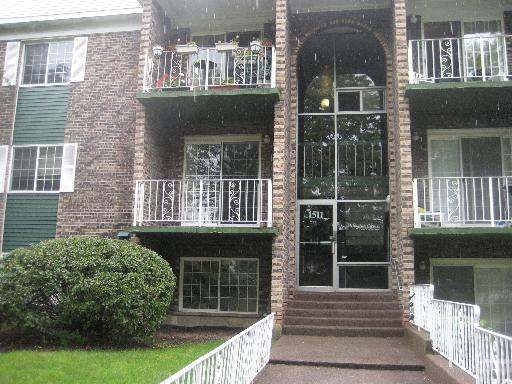1511 N Windsor Dr. #206, Arlington Heights, IL 60004