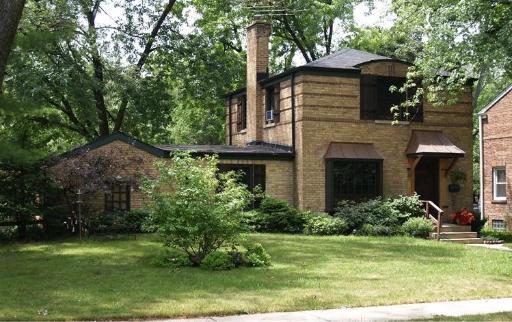 398 S Cumberland Pkwy., Des Plaines, IL 60016