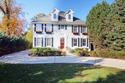5630 County Line Rd., Hinsdale, IL 60521