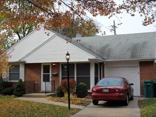 1010 Portsmouth Ave., Westchester, IL 60154