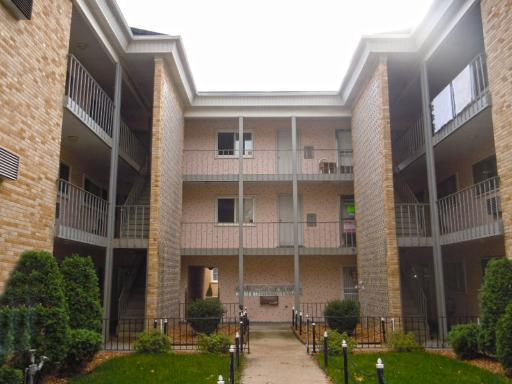 7201 W Wellington Ave. #3D, Elmwood Park, IL 60707