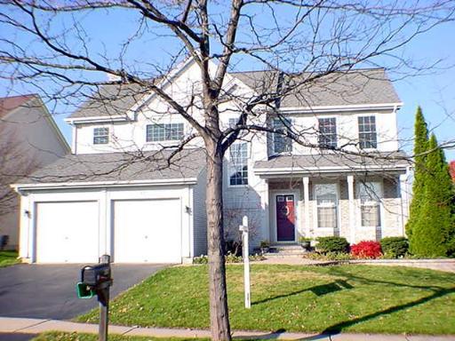 806 Adderly Ln., Gurnee, IL 60031