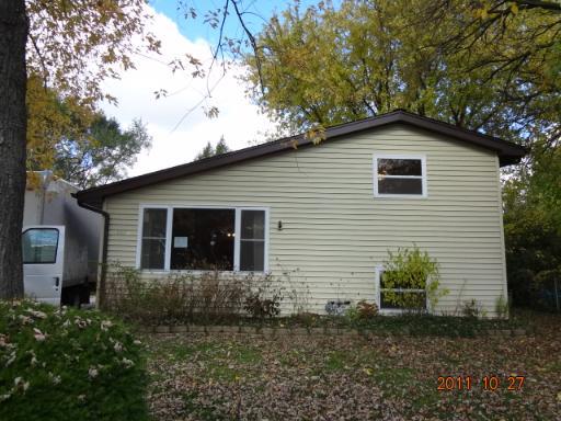 1316 Sacramento Dr., Carpentersville, IL 60110