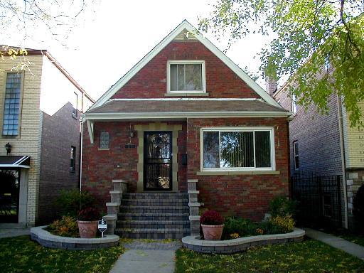 7251 S Francisco Ave., Chicago, IL 60629