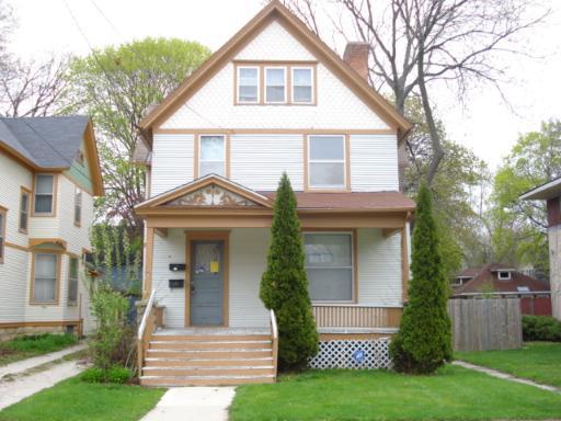 423 W Park Ave., Aurora, IL 60506