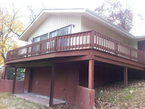 844 Greenwood Ct., Carpentersville, IL 60110