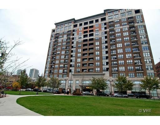 849 N Franklin St. #912, Chicago, IL 60610