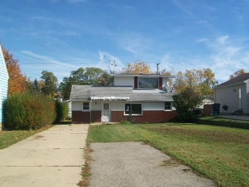 1208 S Union St., Aurora, IL 60505