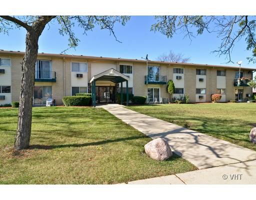 9562 Park Ln. #2H, Des Plaines, IL 60016