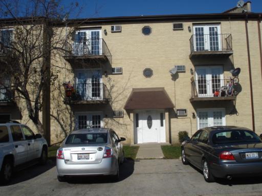 2414 Randall Ln. #1A, Arlington Heights, IL 60004