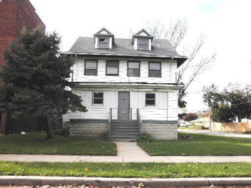 800 S 15th Ave., Maywood, IL 60153