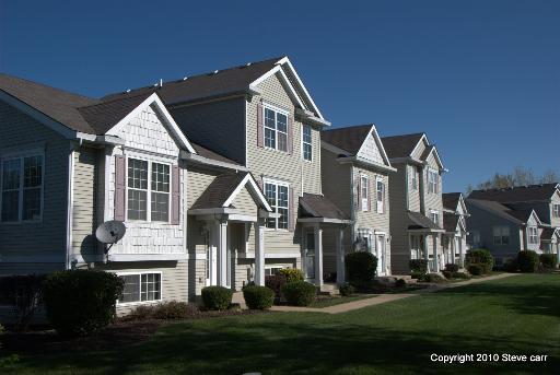 2909 Woodside Dr., Joliet, IL 60431