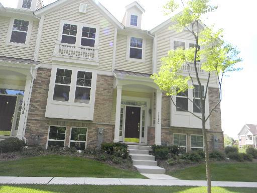 1110 Tuscany Dr., Streamwood, IL 60107