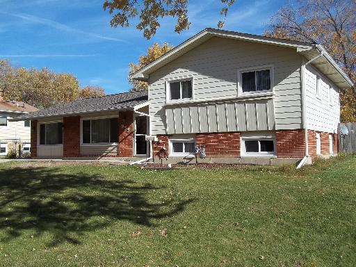 955 Olive, Hoffman Estates, IL 60169
