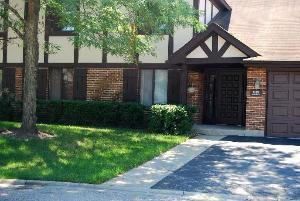 1012 S Harbour Ct. #2-B, Wheeling, IL 60090