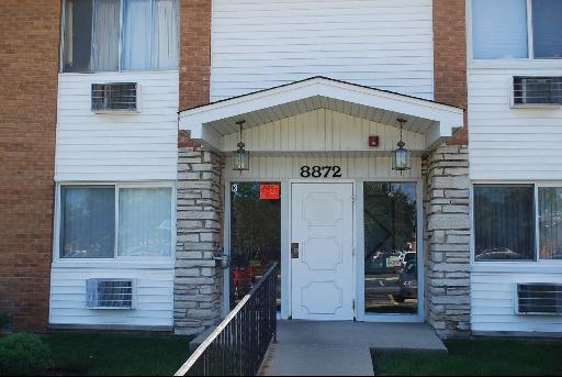 8872 W Jody Ln. #1B, Des Plaines, IL 60016