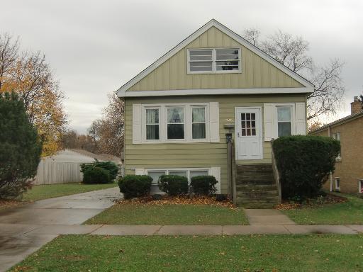 8237 45th St., Lyons, IL 60534