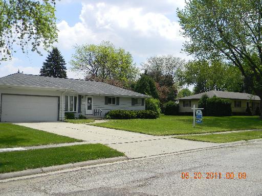 785 Carol Ave., Elgin, IL 60123