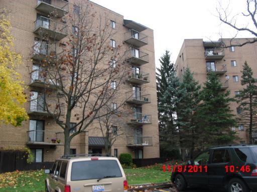 6030 Lake Bluff Dr. #201, Tinley Park, IL 60477