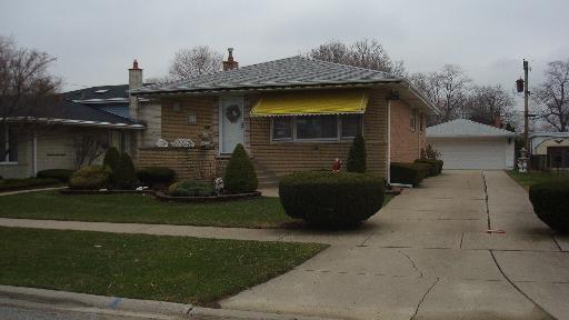 9937 S Maple Ave., Oak Lawn, IL 60453