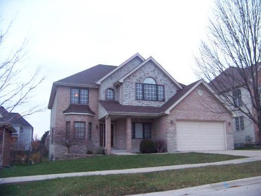 816 Shannon Lake Ct., Westmont, IL 60559