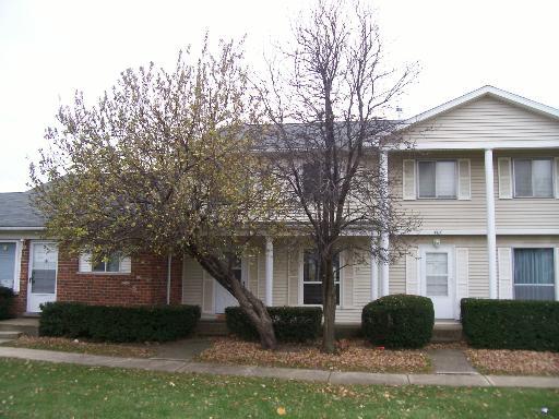 405 Salem Square Ln., Bolingbrook, IL 60440