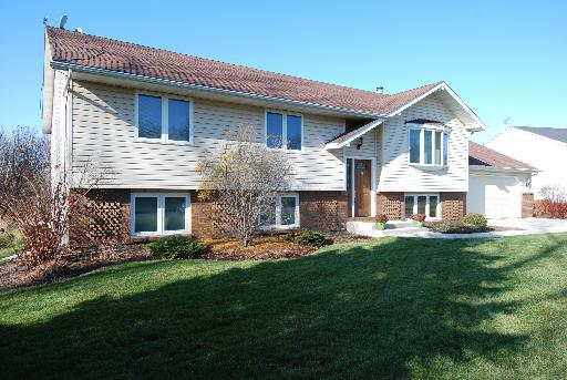 3926 Eaton Dr., Rockford, IL 61114