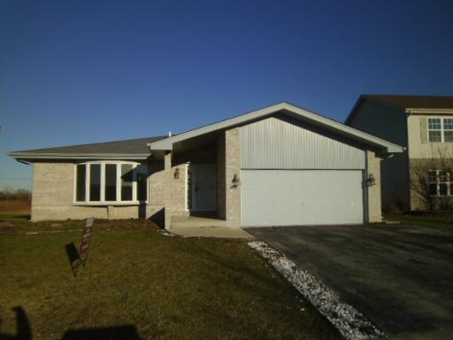 4958 Fairoaks Dr., Country Club Hills, IL 60478