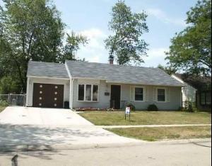 121 Crestwood Dr., Streamwood, IL 60107