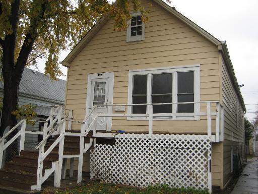 5024 W 32nd St., Cicero, IL 60804