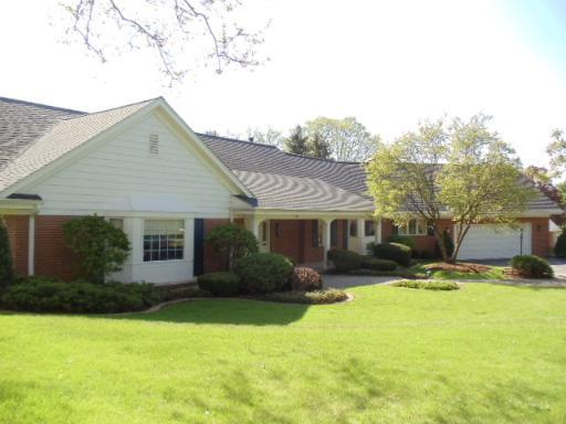 390 Parkside Dr., Sycamore, IL 60178