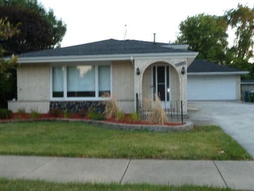7003 W Avon Ave., Oak Lawn, IL 60453