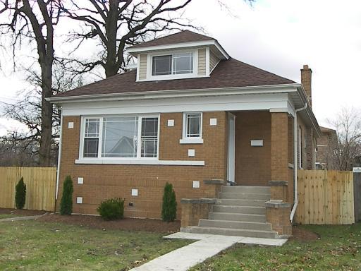 110 Oak Ridge Ave., Hillside, IL 60162