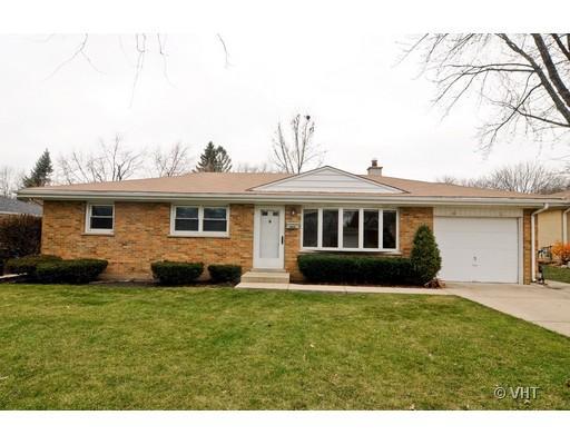 1402 W Cleven Ave., Mount Prospect, IL 60056