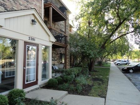2201 Nichols Rd. #3E, Arlington Heights, IL 60004