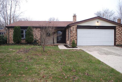 1417 Briarwood Dr., Naperville, IL 60540