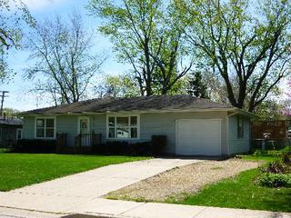 304 Farview Dr., North Aurora, IL 60542