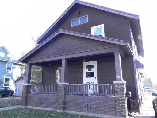 817 15th Ave., Rockford, IL 61104