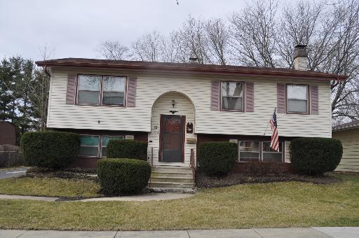 10 Joyce Ln., Streamwood, IL 60107
