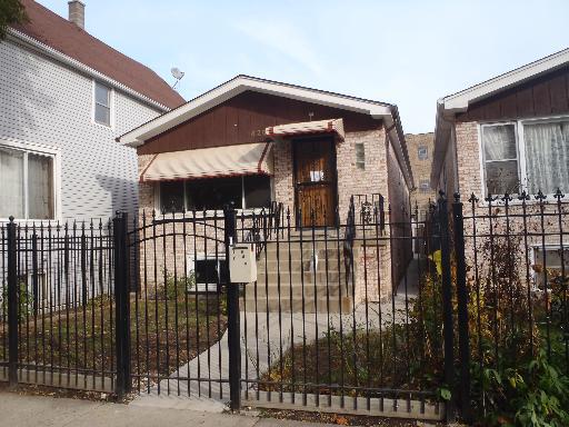 4203 N St. Louis Ave., Chicago, IL 60618